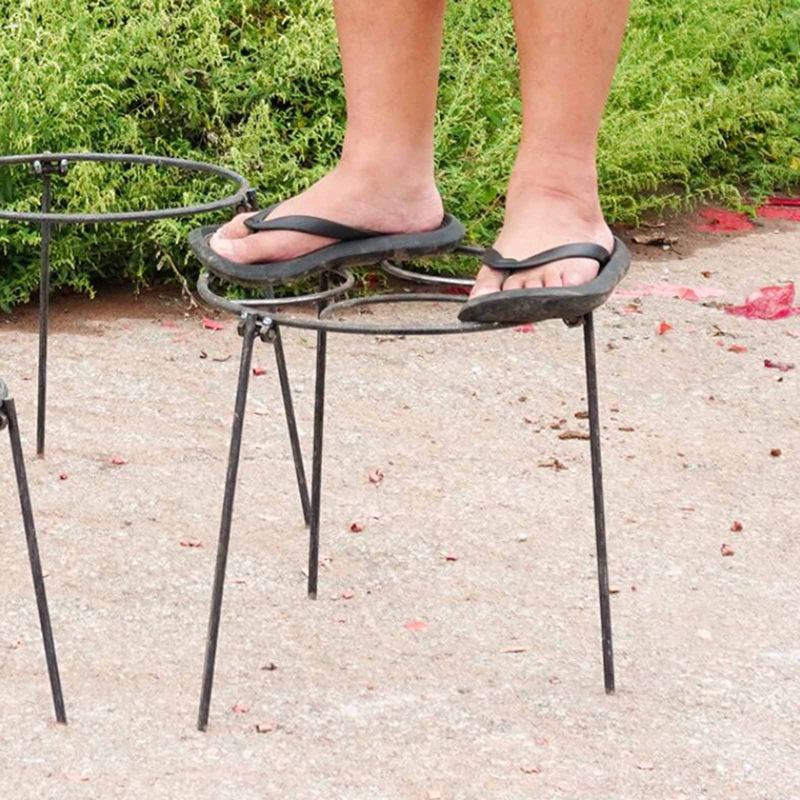 Campfire Tripod Folding Grill  - Camping Cooking Essentials 评论和价格